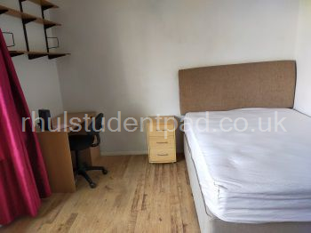 Double bedroom downstairs front of house