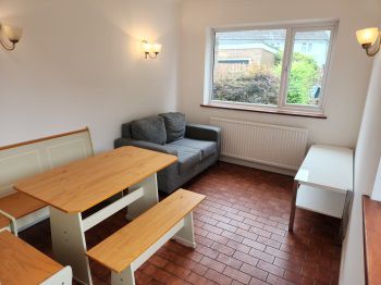 dinner/lounge