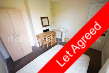 upstairs bedroom 3