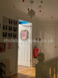 middle floor landing