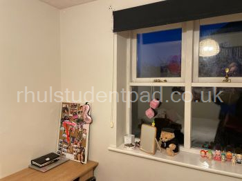 middle floor medium room